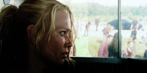 The-Walking-Dead-laurie-holden-26276547-500-250.gif
