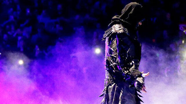 20130305_RAW_Undertaker_Entrance_LIGHT_L.jpg