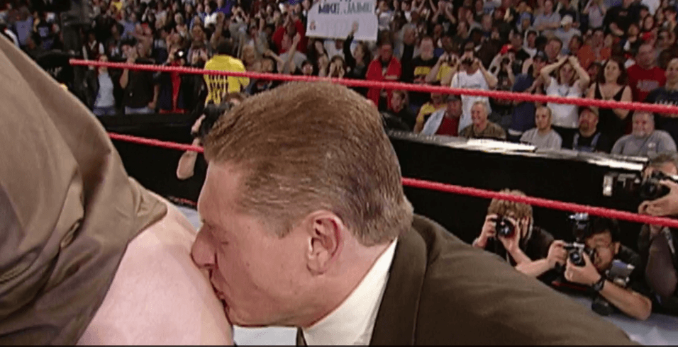 Regal kissing vince ass.PNG