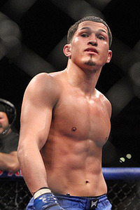 anthony-pettis-wec-48_large.jpg