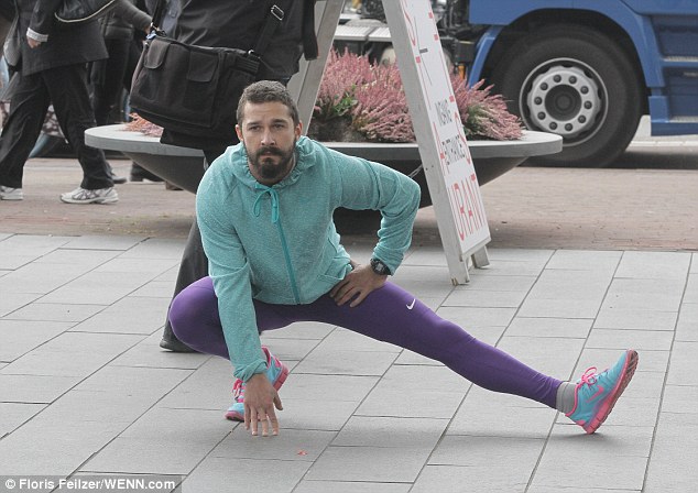 1411665847806_wps_19_Shia_Labeouf_seen_stretch.jpg