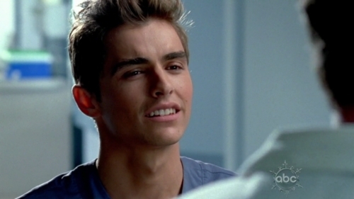 Scrubs-dave-franco-19231485-500-281.jpg