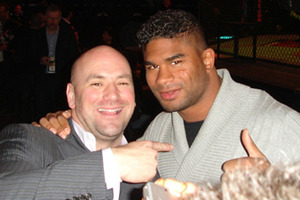 dana_white_alistair_overeem_2_large.jpg