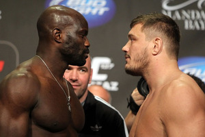 39_UFC137_Weighins_large.jpg