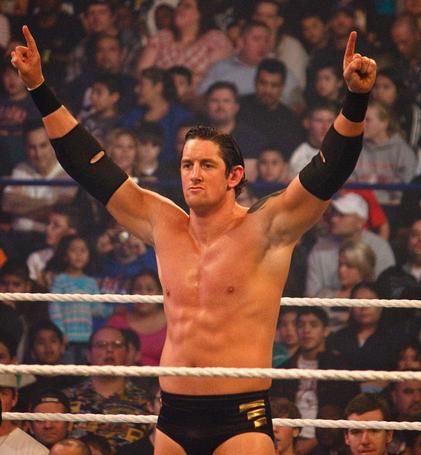 Wade-Barrett-wade-barrett-23478743-421-455.jpg