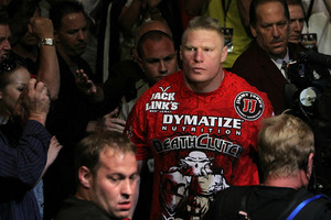 18Shane_Carwin_v_Brock_Lesnar_large.jpg