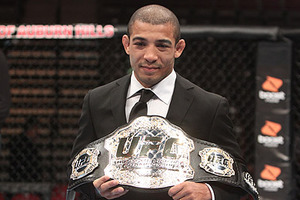 de065__jose-aldo-ufc-123-belt-450_large.jpg