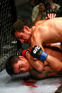 11_florian_vs_nunes_006_large.jpg