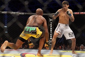 ufc_112_silva_playing_maia_large.jpg