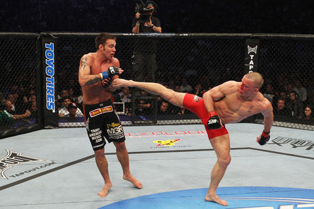 ufc129_12_gsp_vs_shields_023_large.jpg