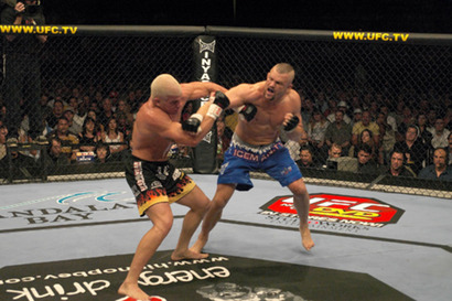 ufc47_liddell_vs_ortiz-215_large.jpg