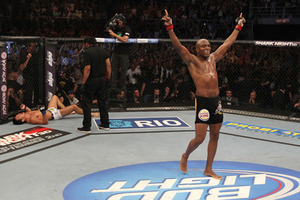 ufc134_12_silva_vs_okami_012_large_large.jpg