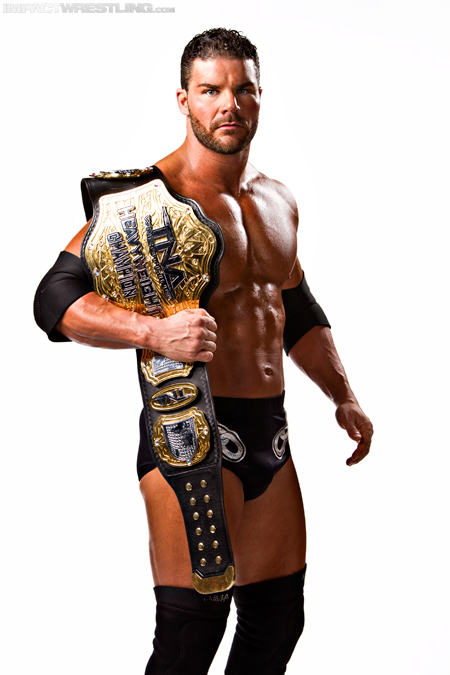Roode_Awesome_Belt_2012_World_Record_TNA_Champ.jpg