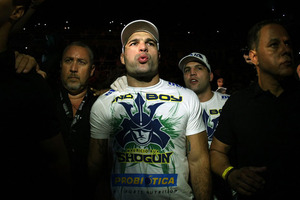 ufc134_11_shogun_vs_griffin_001_large.jpg