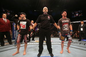 frankie-edgar-e-gray-maynard_large.jpg