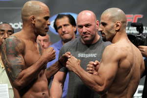 37_UFC133Weighins_large.jpg