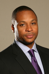 gus-johnson-headshot-1_large_large.jpg