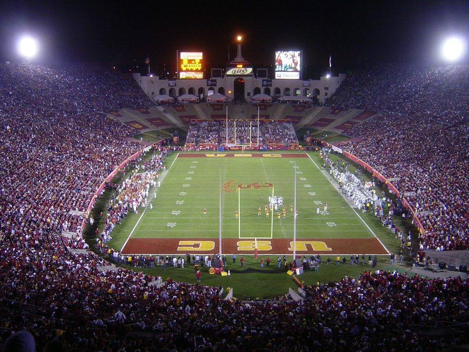 11-11-06-LA-Coliseum-USC-UO.jpg