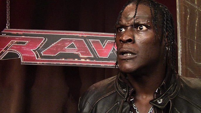 20111226_raw_exclusive_rtruth_l.jpg