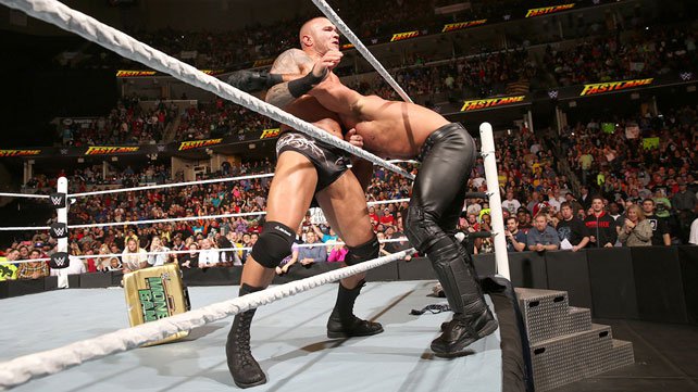 20150223-randy-orton-seth-rollins-fastlane-642.jpg